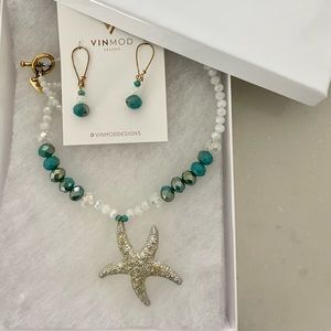 VINMOD Designs Gold Starfish Blue-Green & Cream Crystal Accent Necklace Set 20"